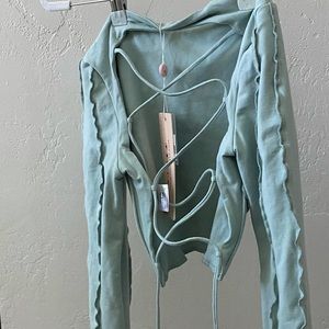 Criss Cross Long Sleve